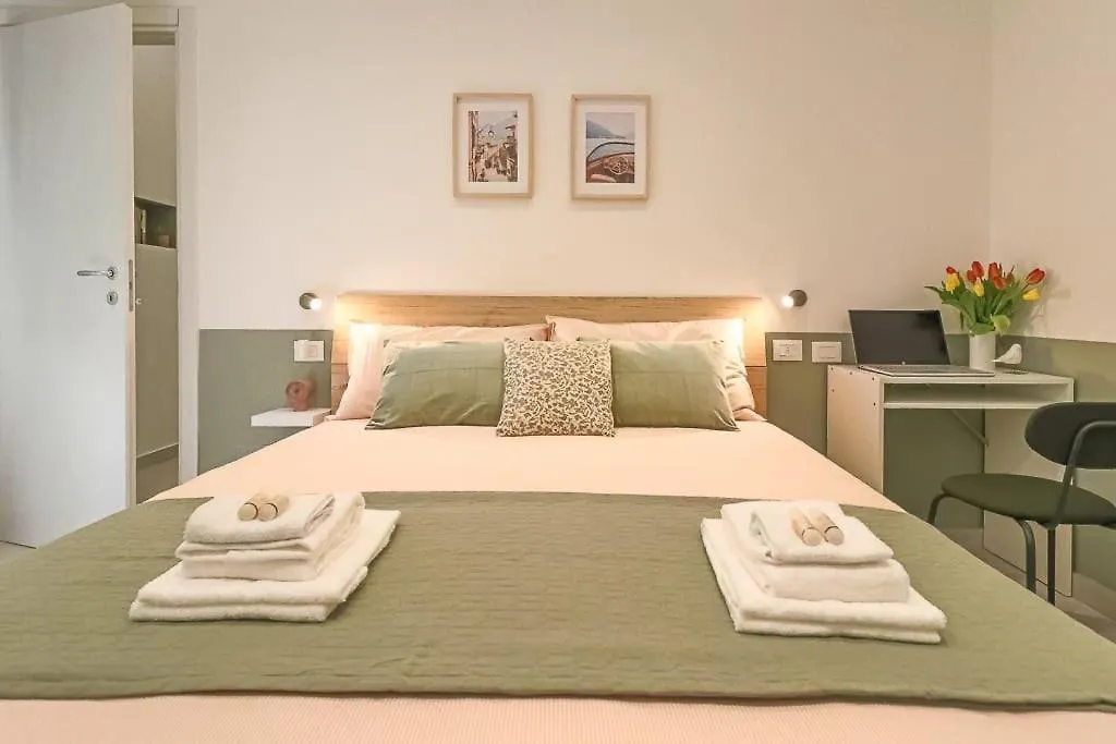 New Private Apt In Como Whit A-C Comfort - Elegant - Comfortable